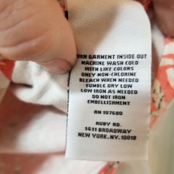 Ruby rd coral and white blouse - Picture 5 of 6